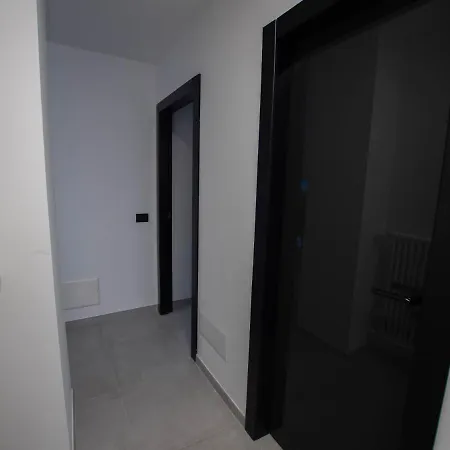 Apartament Exclusive 130 Mq With Lake And Domo View + Terrace