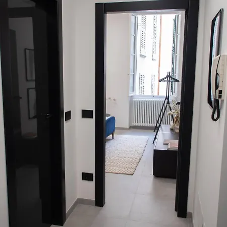 Apartment Exclusive 130 Mq With Lake And Domo View + Terrace