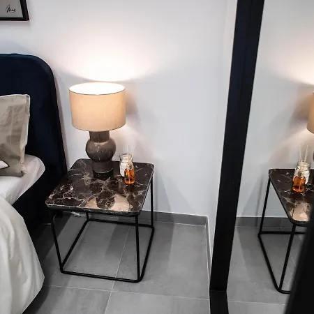 Exclusive 130 Mq With Lake And Domo View + Terrace קומו