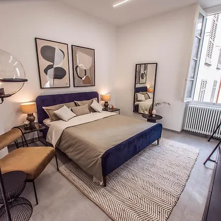 Apartment Exclusive 130 Mq With Lake And Domo View + Terrace