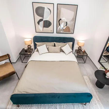 Apartment Exclusive 130 Mq With Lake And Domo View + Terrace *