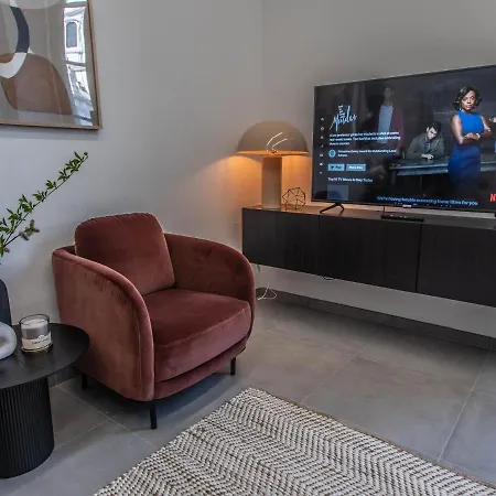 Exclusive 130 Mq With Lake And Domo View + Terrace