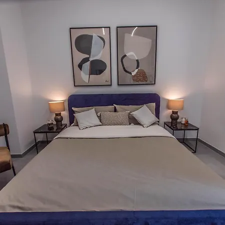 Exclusive 130 Mq With Lake And Domo View + Terrace Apartment