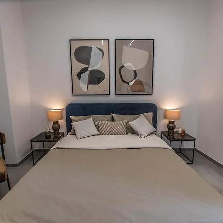 Exclusive 130 Mq With Lake And Domo View + Terrace Apartment *